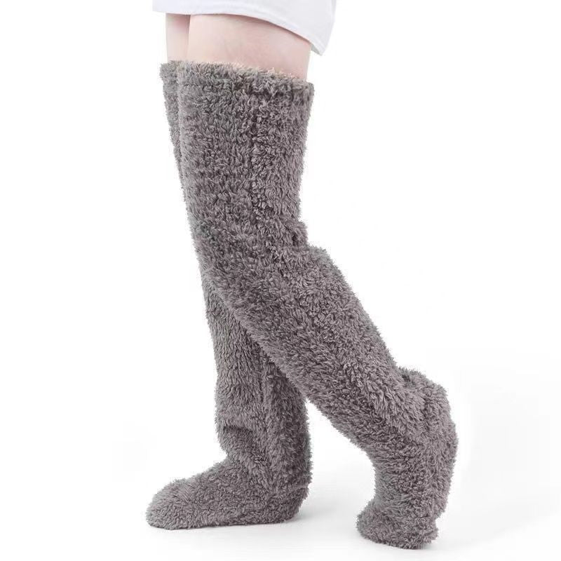 Pantoufles mignonnes chaussettes PlushWarmth.
