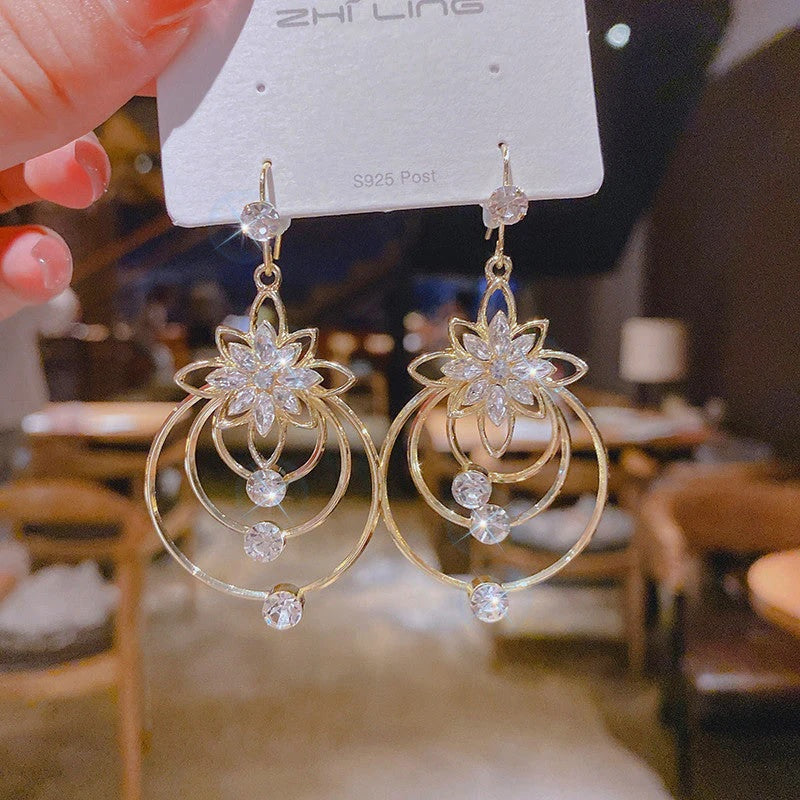 BOUCLES D'OREILLES TROIS CRÉOLES LOTUS EN CRISTAL