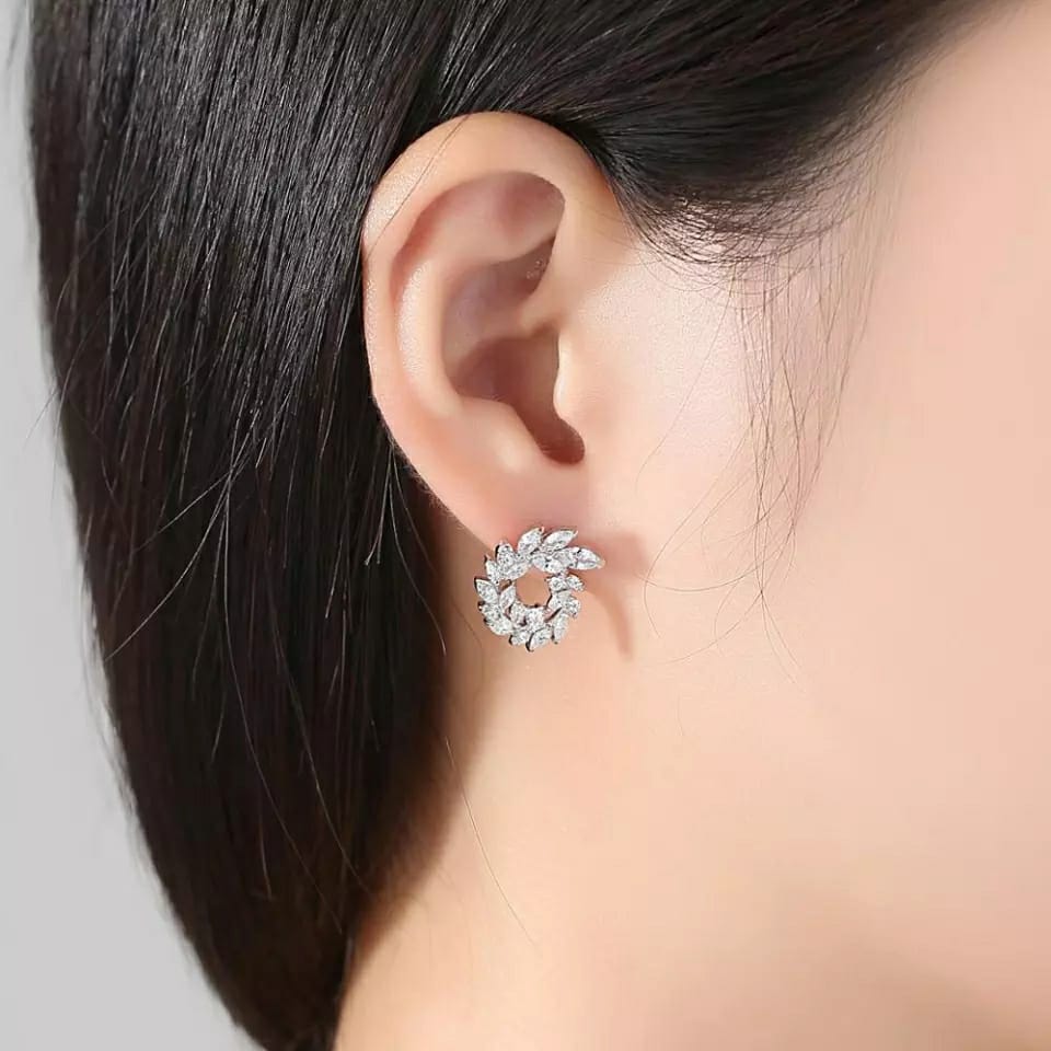Boucle d'oreille Melania diamantée